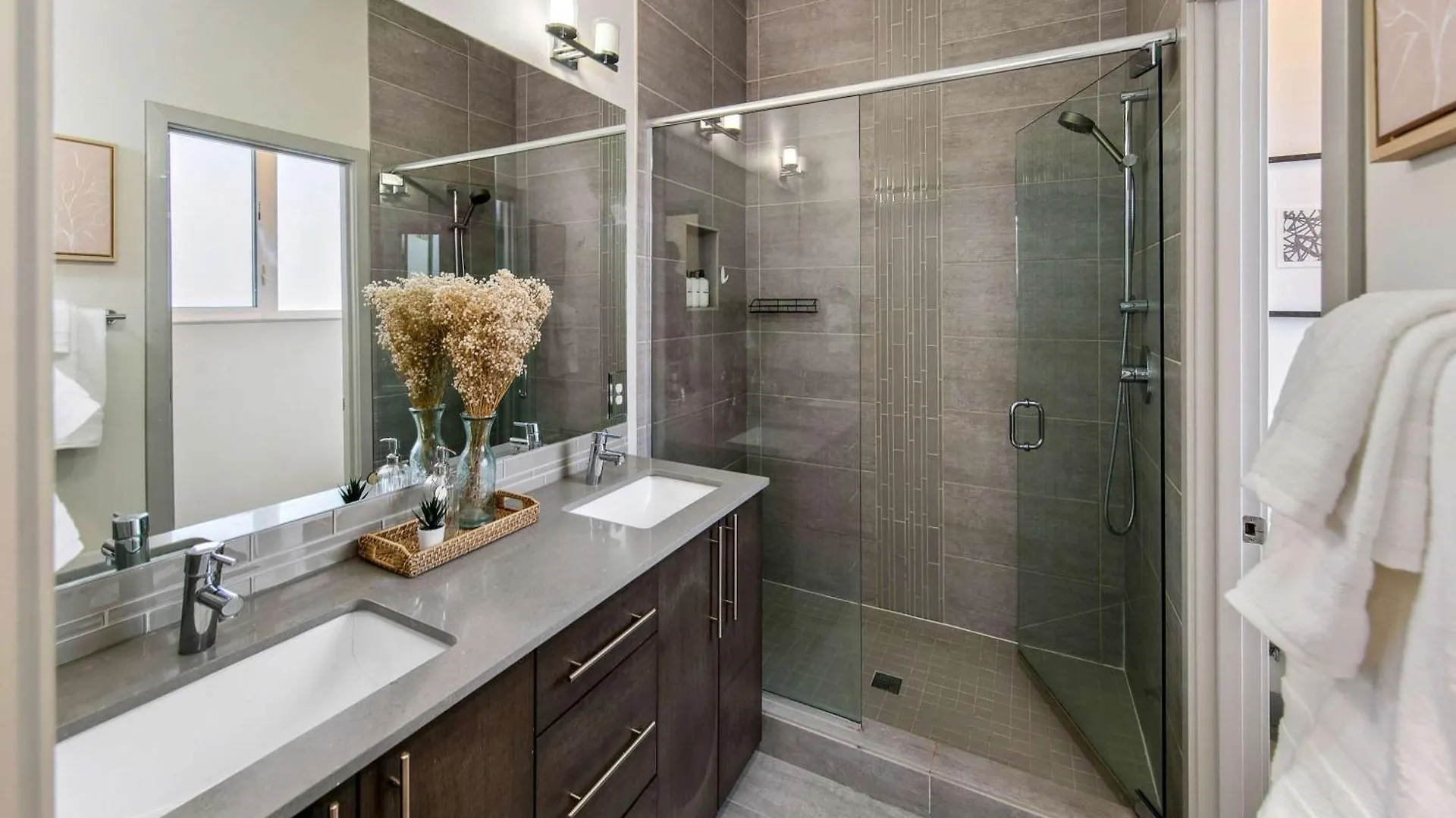 Holiday home Lake & City View Modern Retreat W Ac Seattle