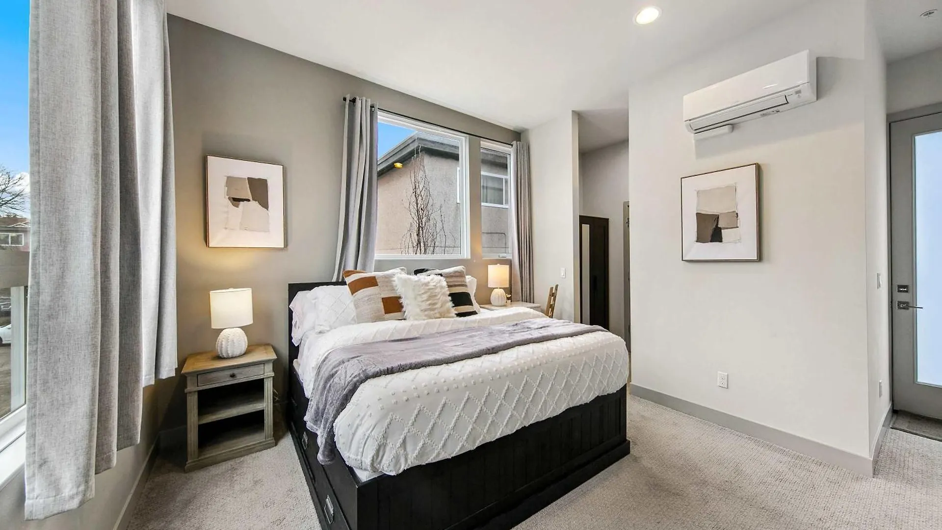Lake & City View Modern Retreat W Ac Seattle Holiday home